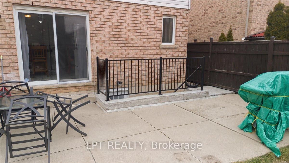 48 Nashville Circle • Hamilton, ON photo 35