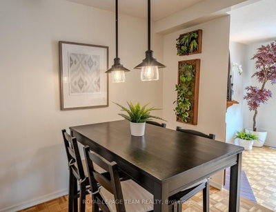 2 Larkshire Lane • #B • Ottawa, ON photo 8