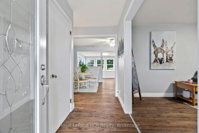 315 2nd Street • Hanover, ON photo 5