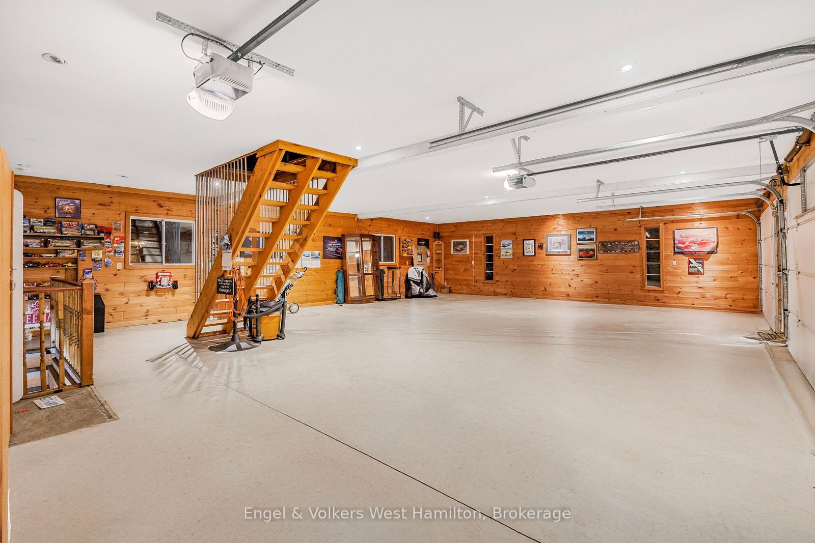 94 8 Highway • Hamilton, ON photo 30