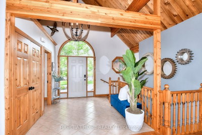 9 Lawson Court • Kawartha Lakes, ON photo 7