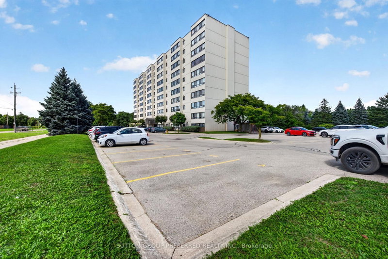 311 - 1600 Adelaide Street N