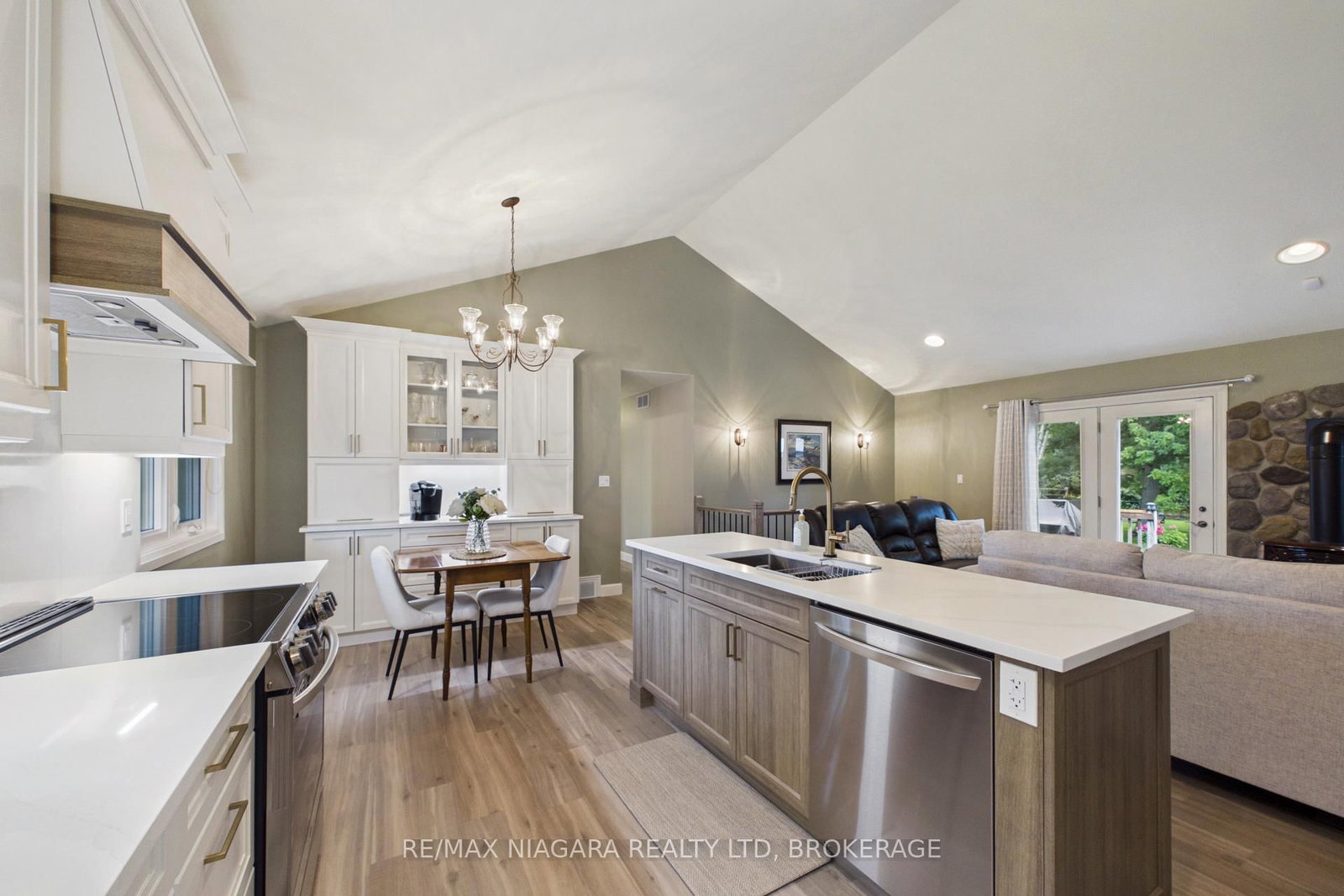 115 Pinewood Boulevard • Kawartha Lakes, ON photo 17