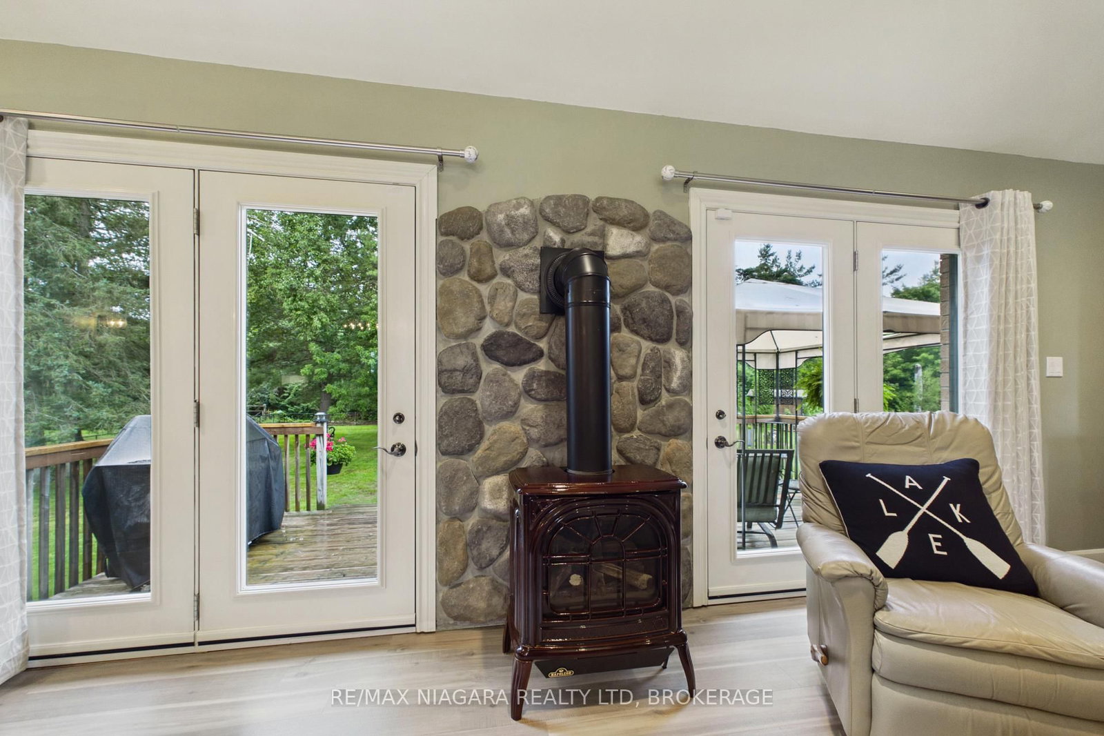 115 Pinewood Boulevard • Kawartha Lakes, ON photo 9