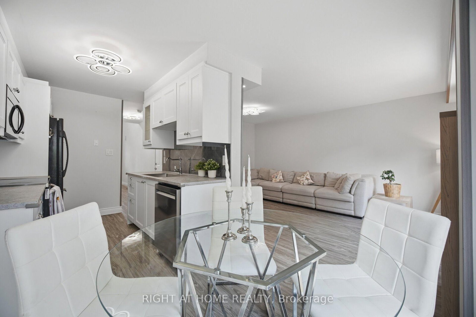 104 Frances Avenue • #14 • Hamilton, ON photo 13