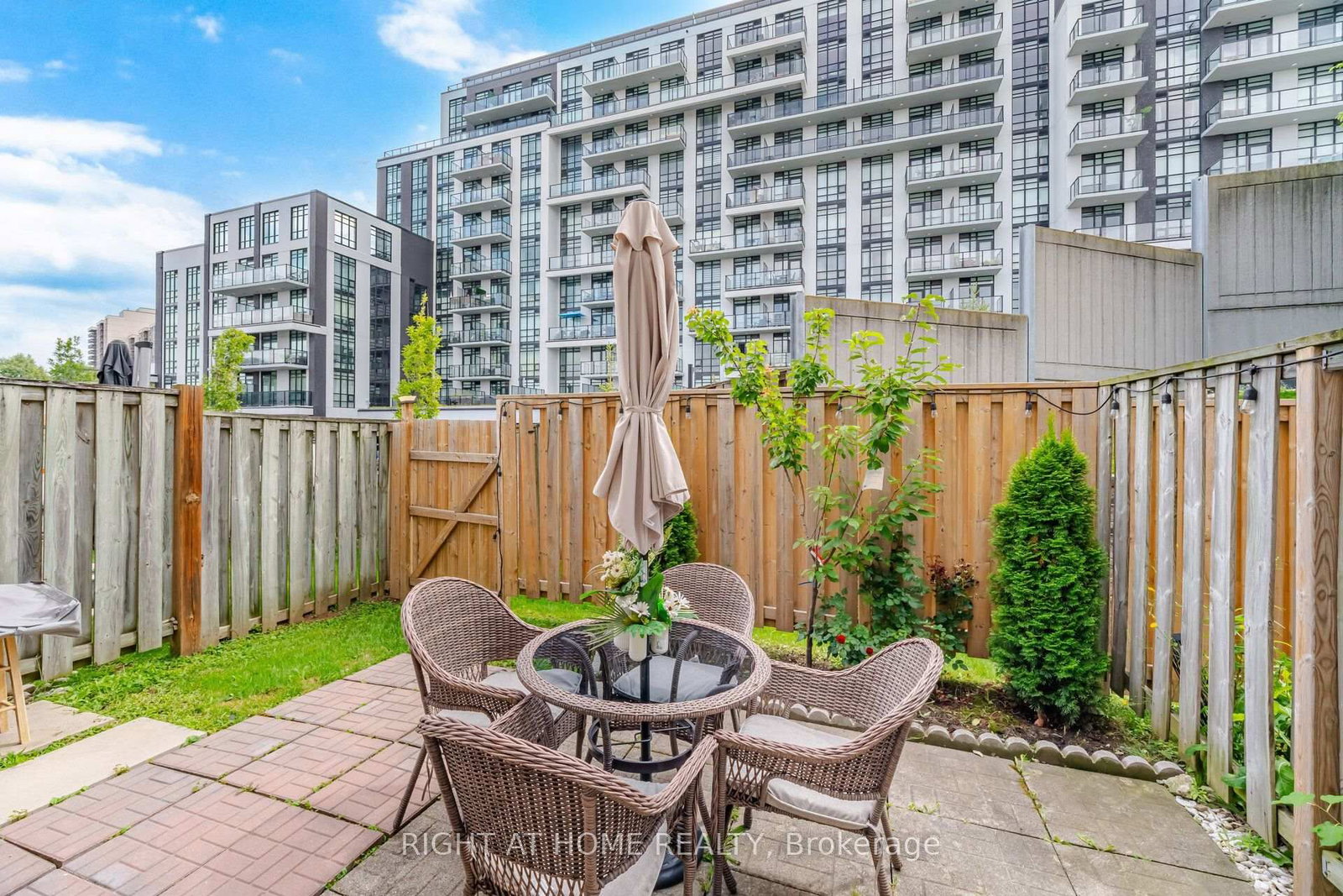 104 Frances Avenue • #14 • Hamilton, ON photo 35