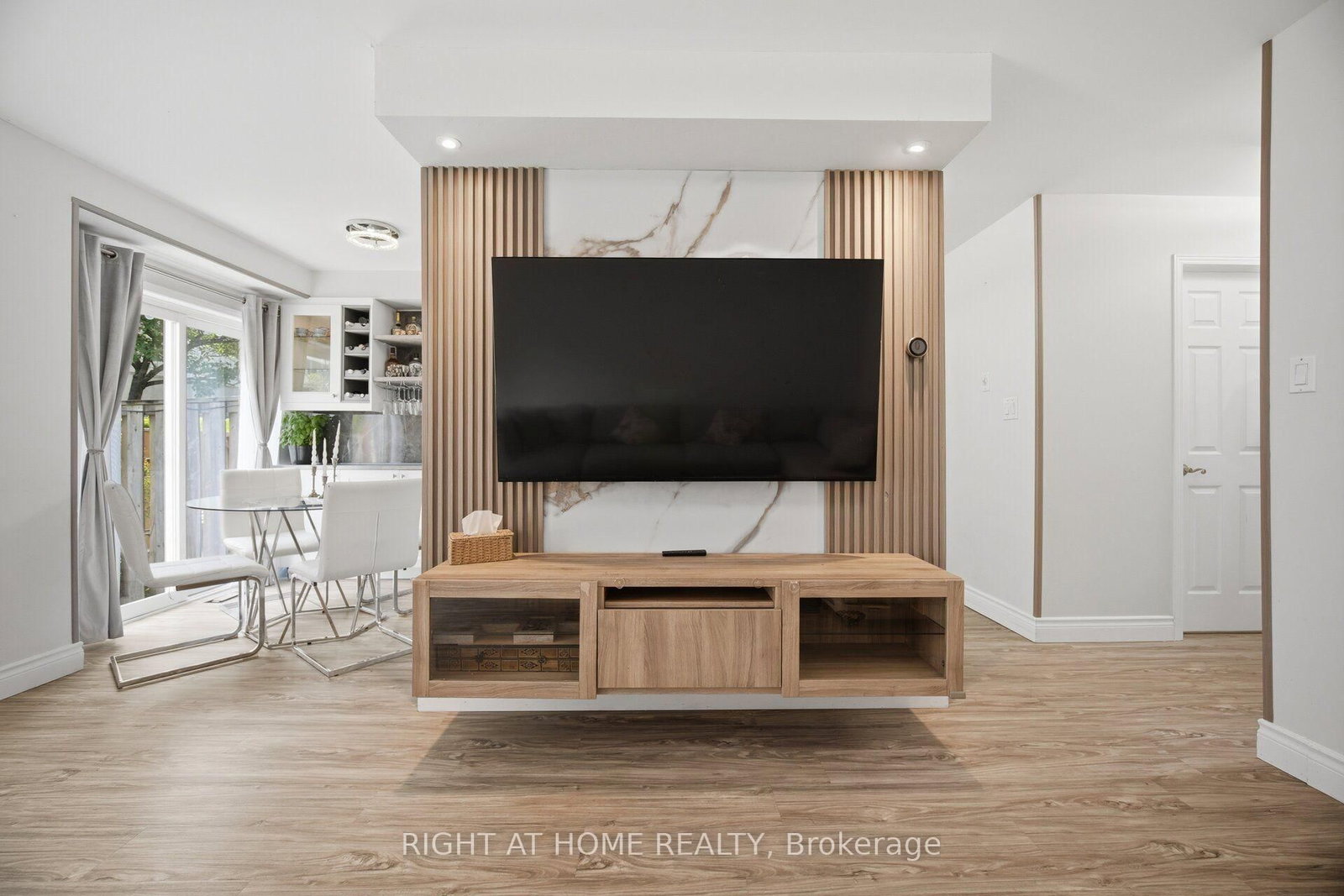 104 Frances Avenue • #14 • Hamilton, ON photo 9