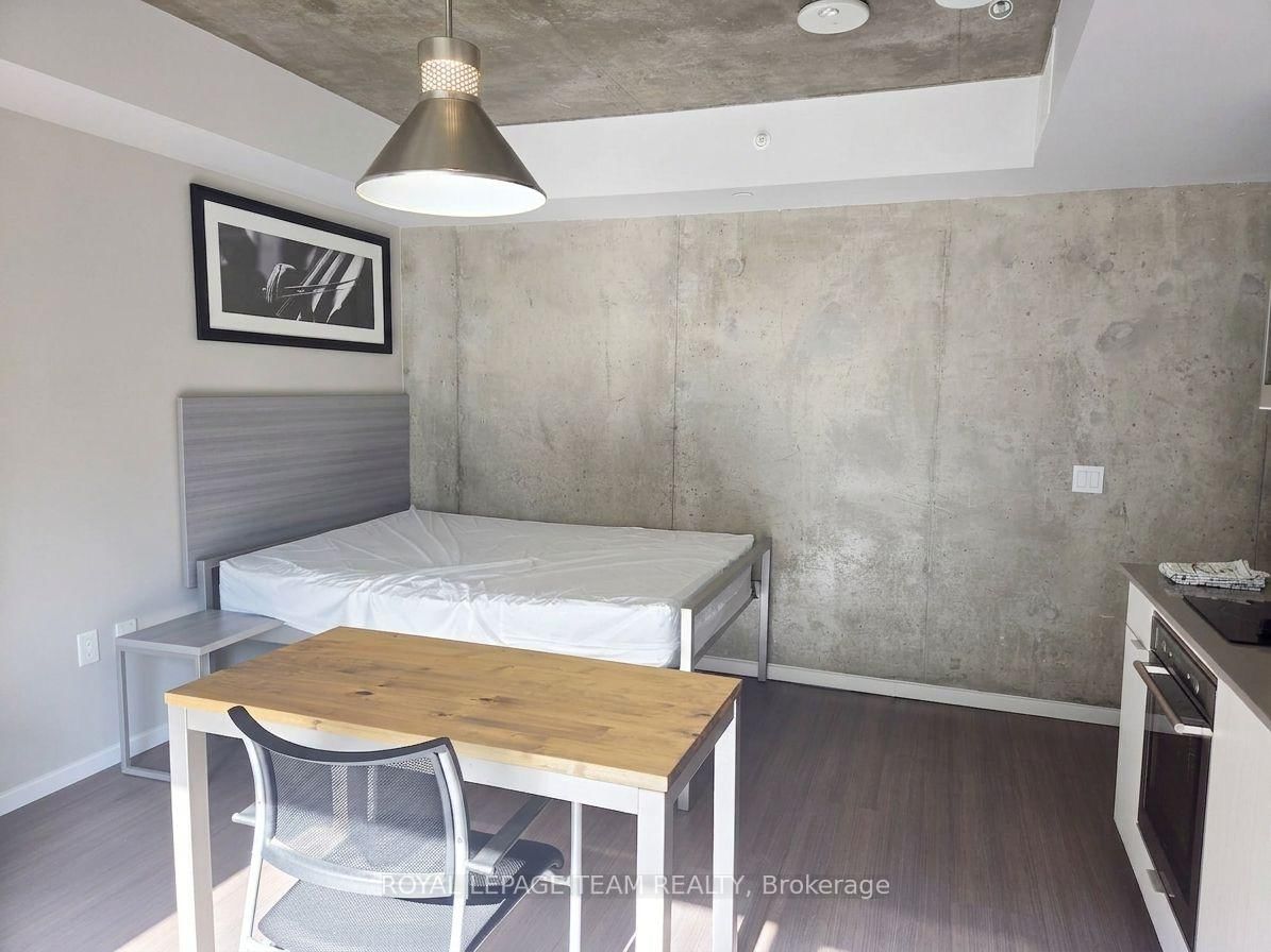 1118-105 Champagne Ave, Ottawa, view 3