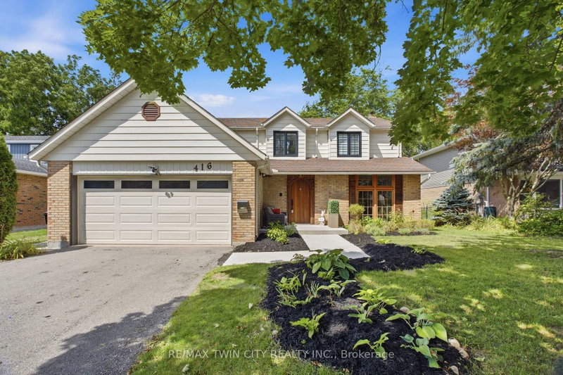 416 Clairbrook Crescent