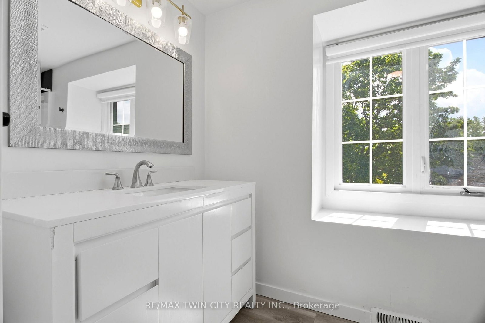 416 Clairbrook Crescent • Waterloo, ON photo 35