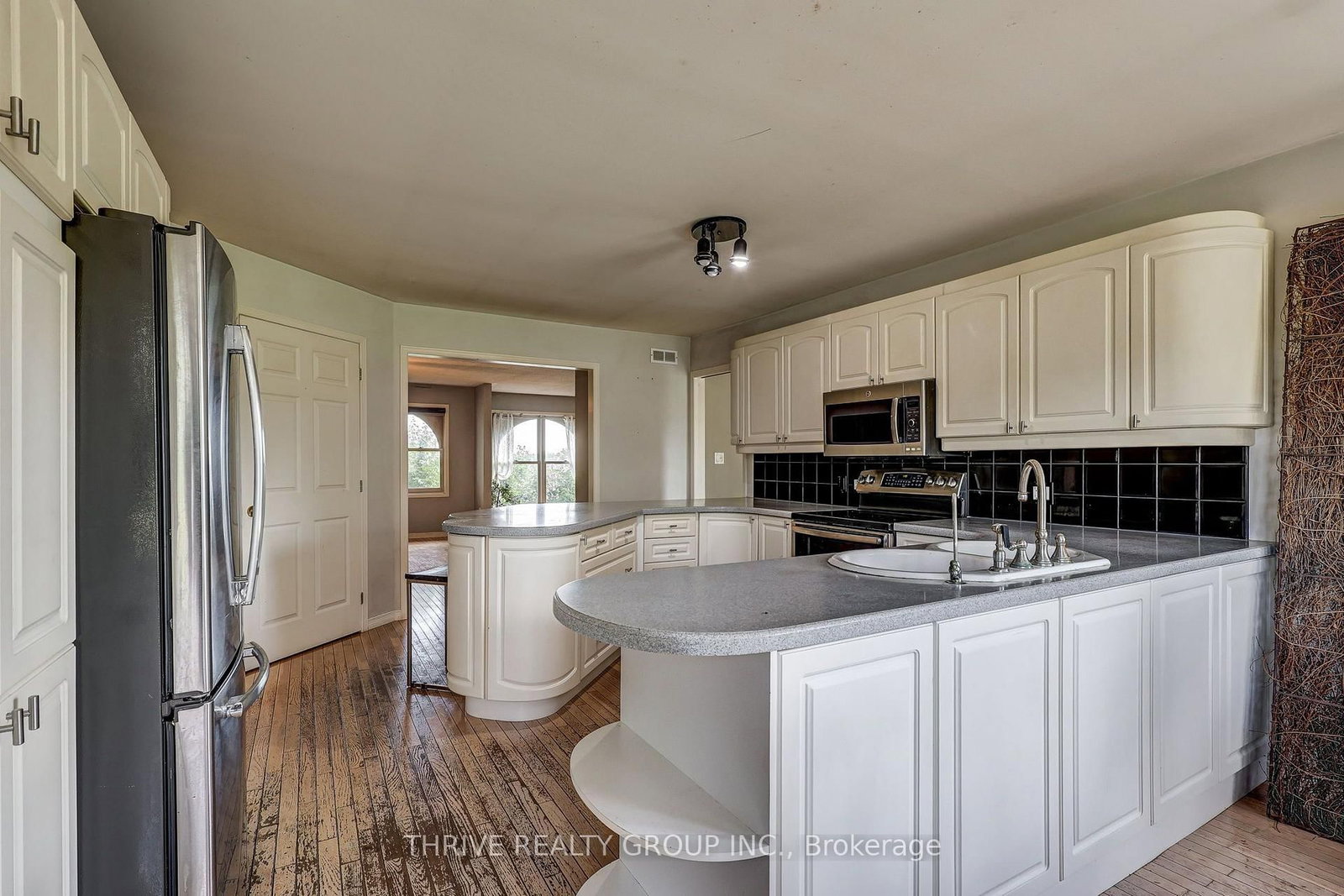 21217 Thames Road • Southwest Middlesex, ON photo 24