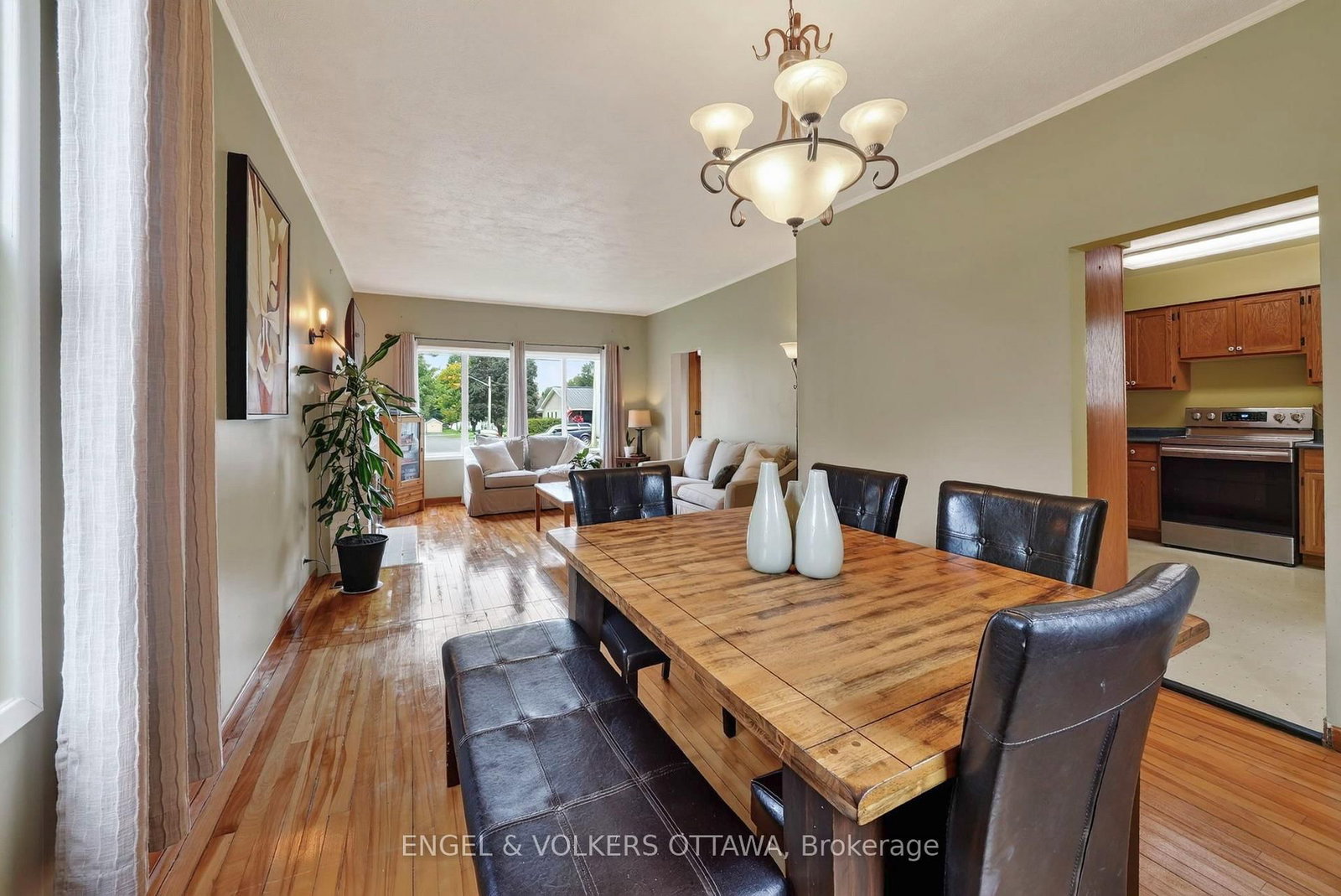 22 Peter Street • North Glengarry, ON photo 13