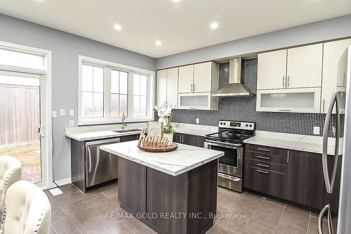 206 Crafter Crescent • Hamilton, ON photo 14
