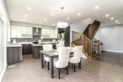 206 Crafter Crescent • Hamilton, ON photo 9
