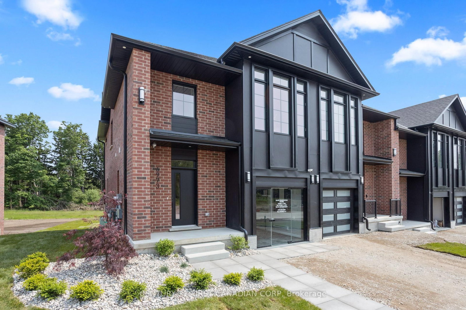 6973 Heathwoods Avenue • London South, ON photo 4