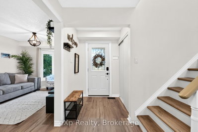 20 Edison Crescent • Stratford, ON photo 4