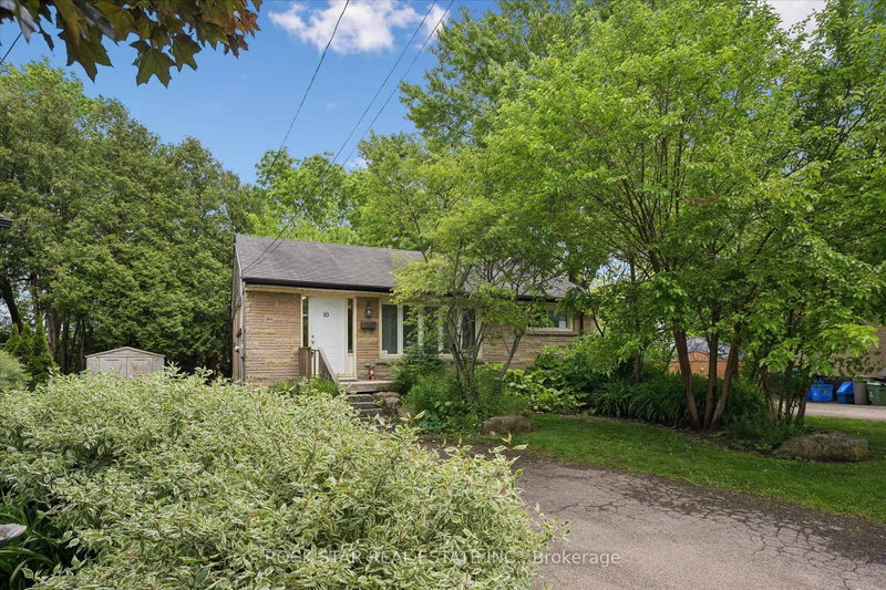 16 BEAUCOURT Place