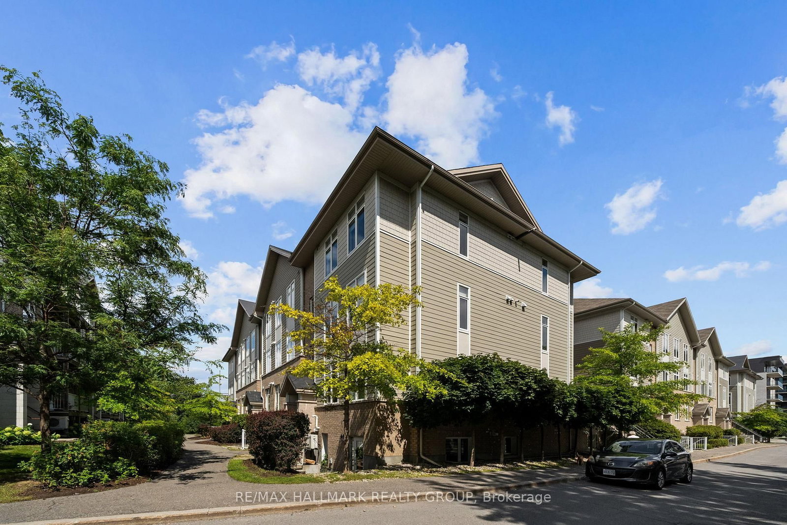 322 Everest Private • #F • Ottawa, ON photo 1