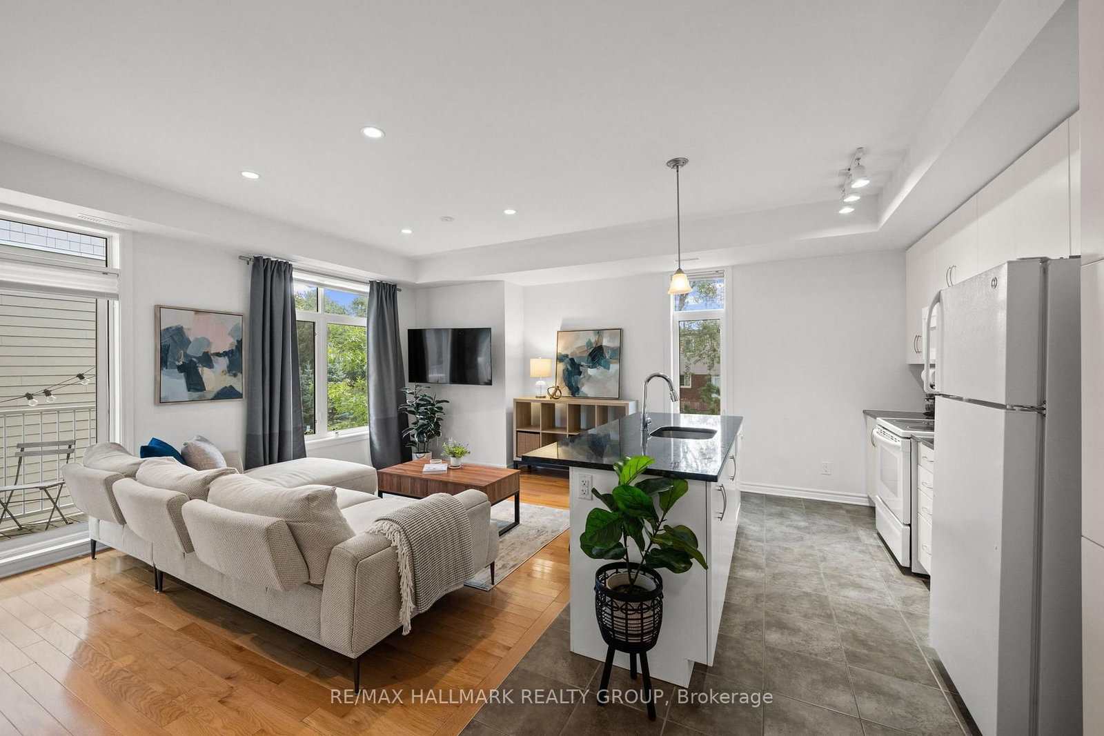 322 Everest Private • #F • Ottawa, ON photo 6