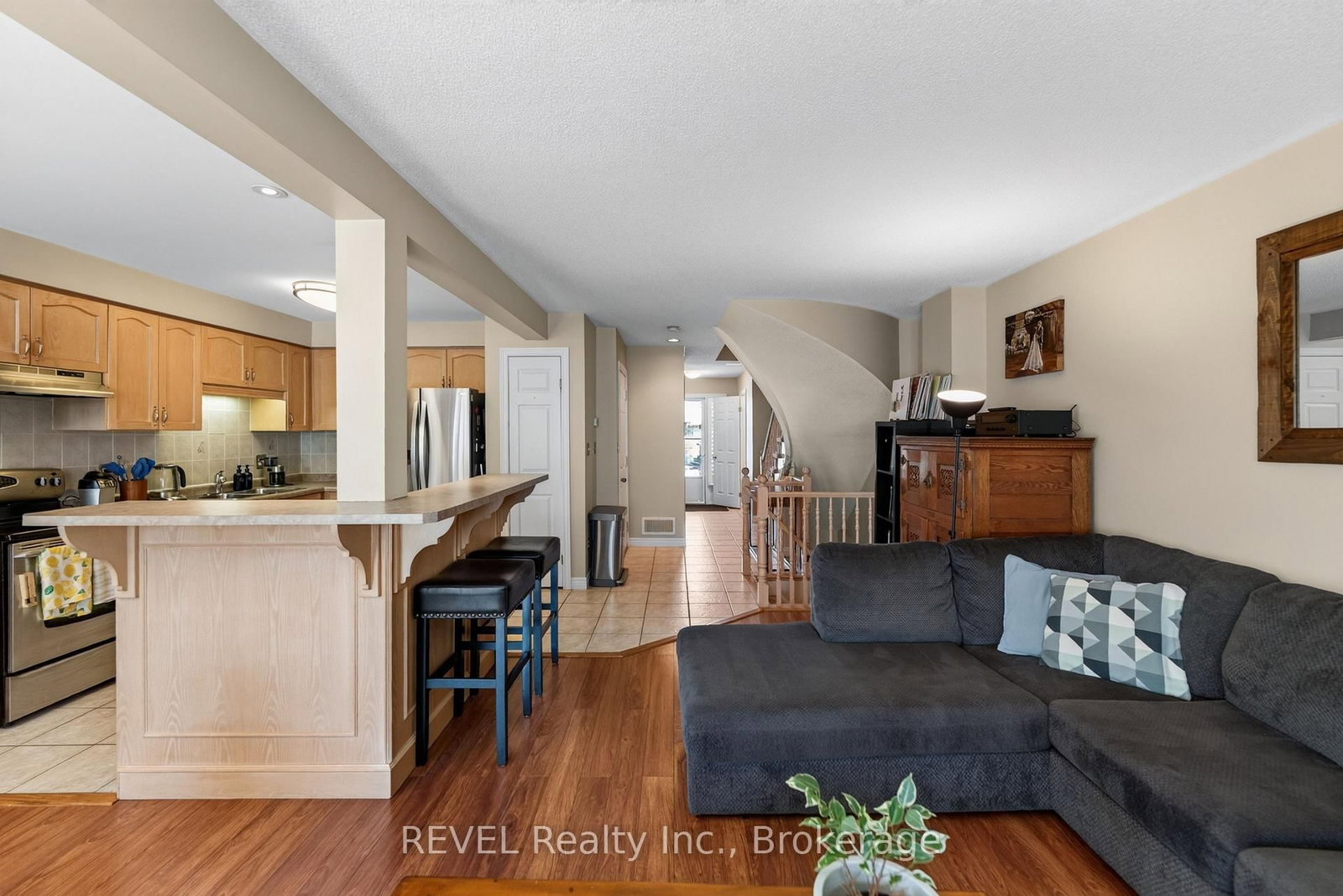 11 Elderberry Avenue • Grimsby, ON photo 18