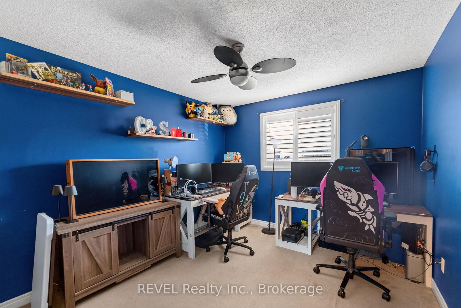 11 Elderberry Avenue • Grimsby, ON photo 22