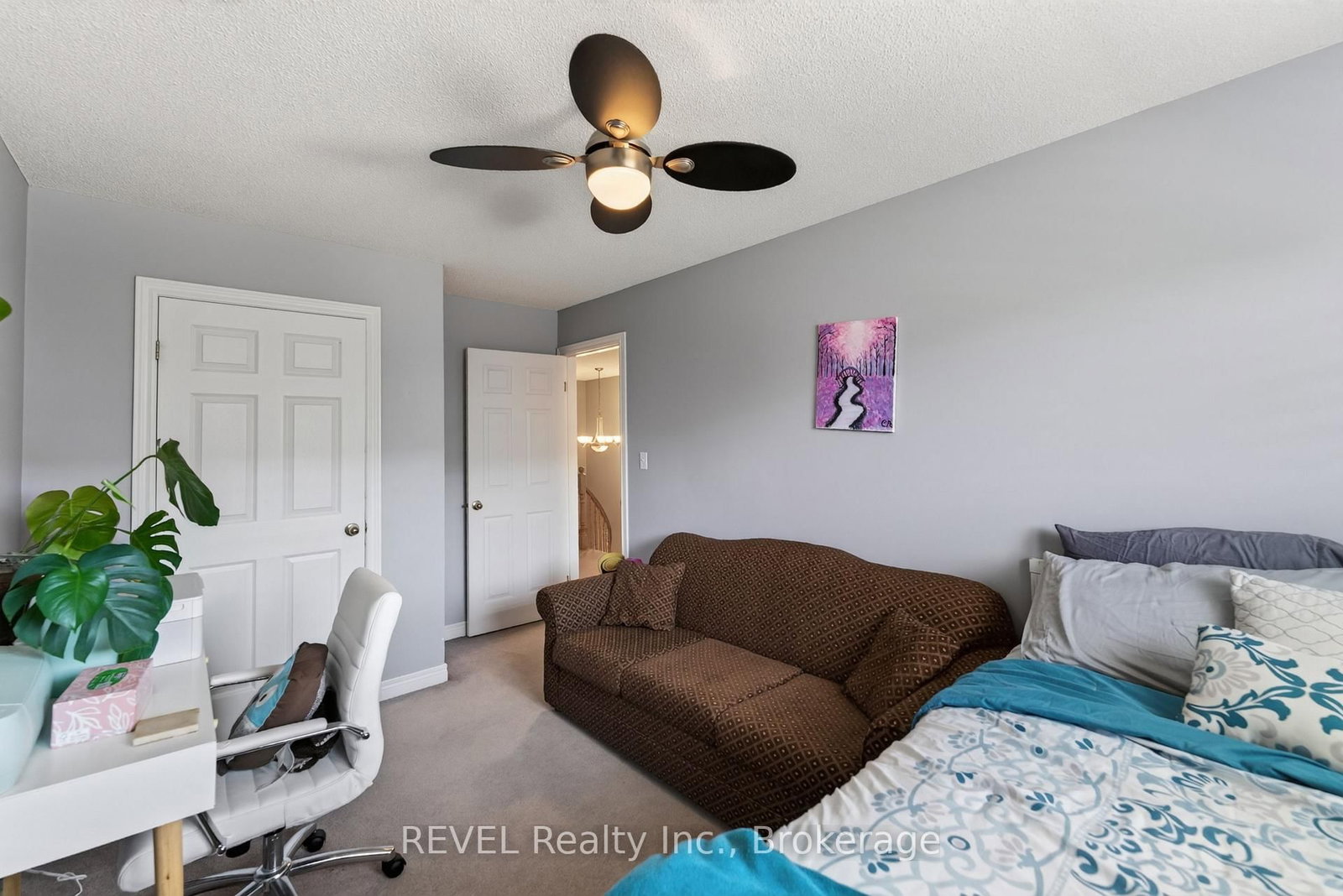 11 Elderberry Avenue • Grimsby, ON photo 25