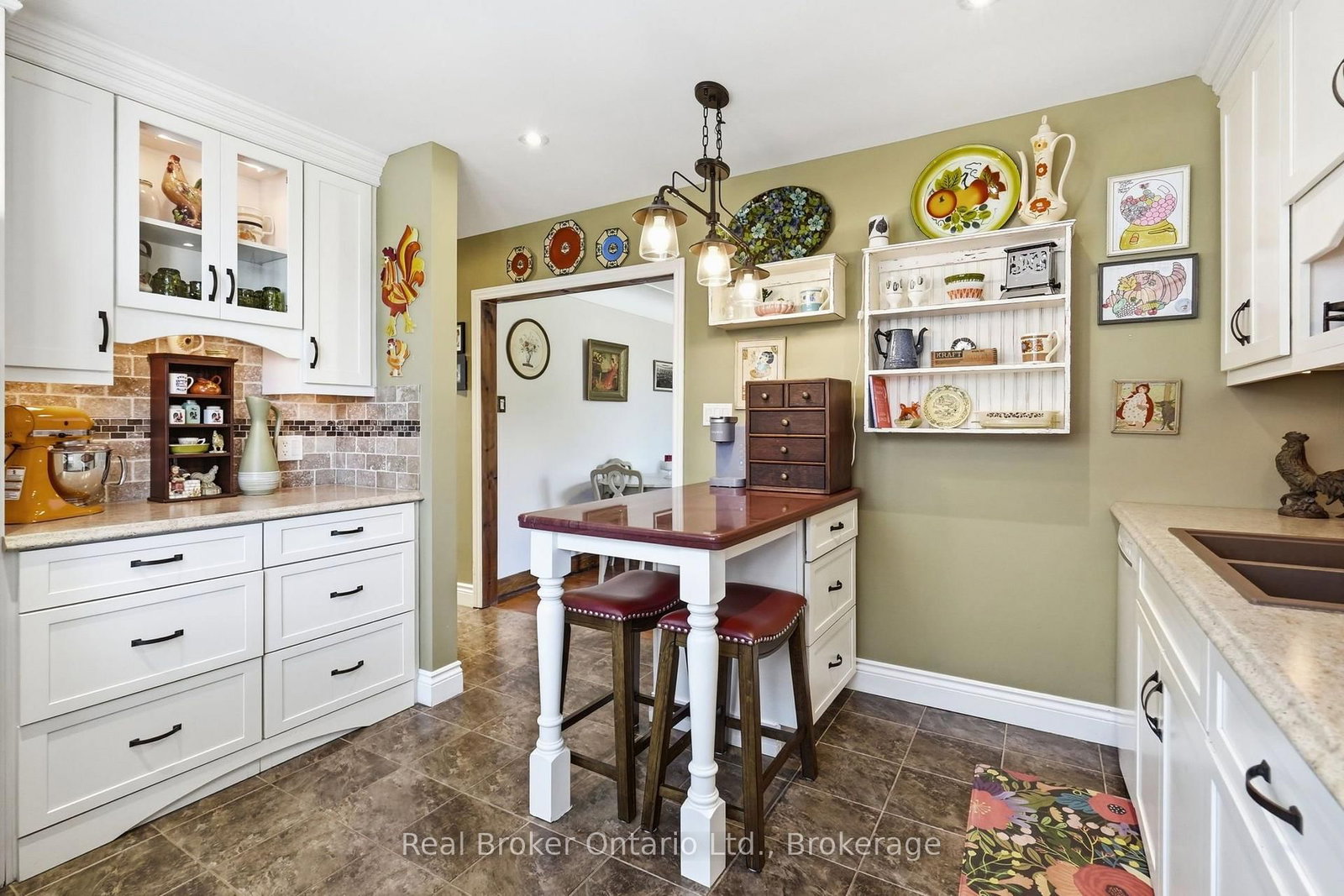 2210 KING Street E • Hamilton, ON photo 11