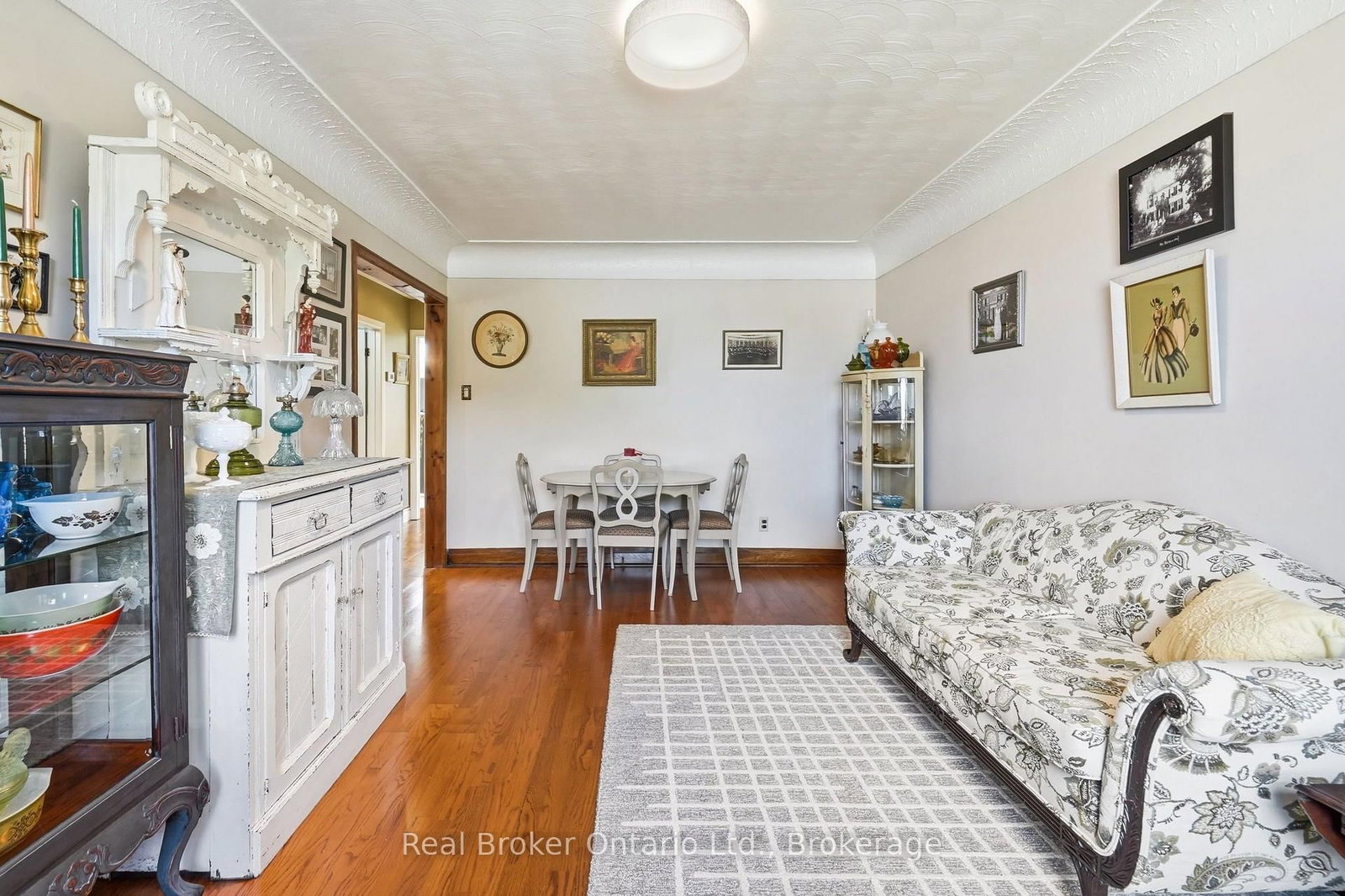 2210 KING Street E • Hamilton, ON photo 5