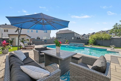 336 Sweetfern Crescent • Ottawa, ON photo 5