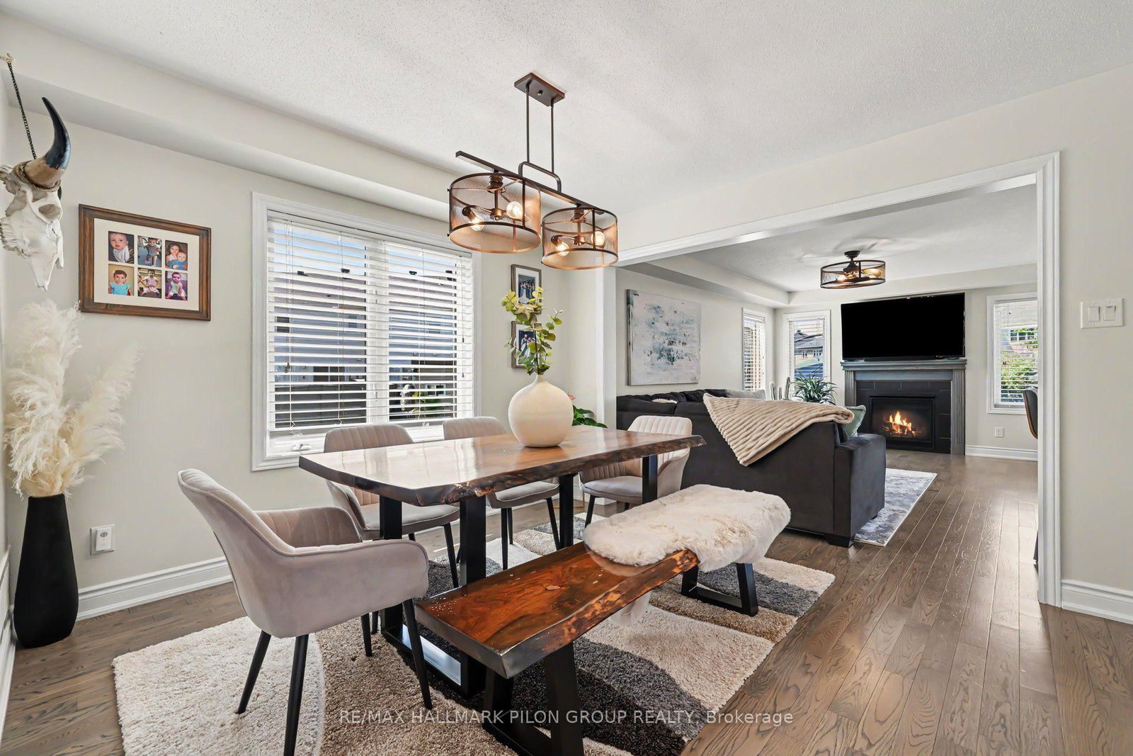 336 Sweetfern Crescent • Ottawa, ON photo 8