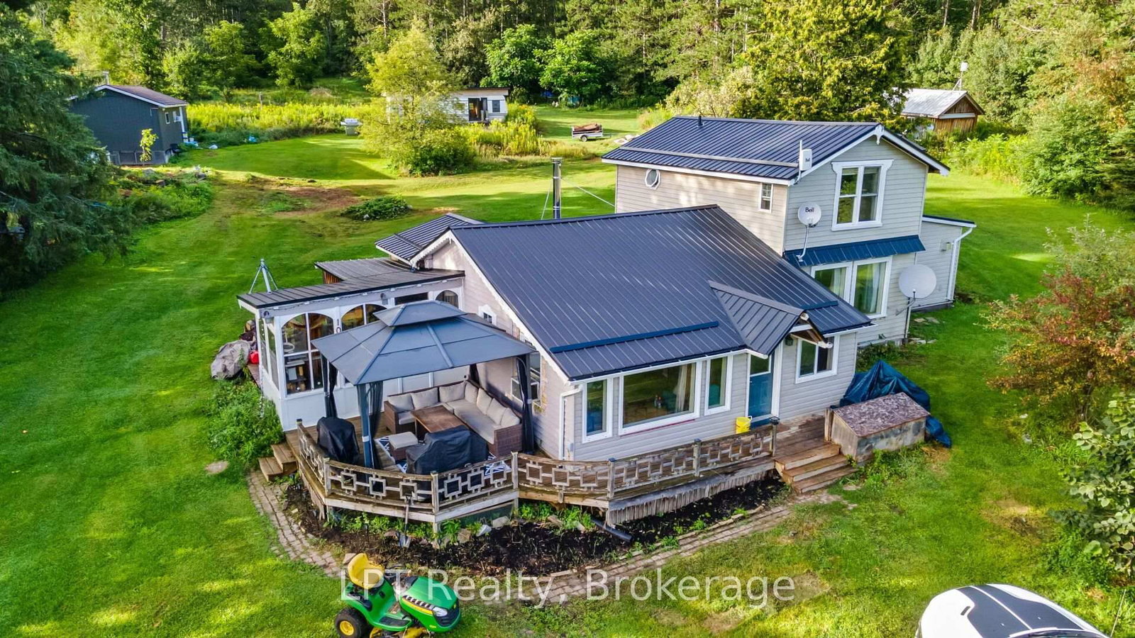 1043 Deloro Road • Limoges, ON photo 4