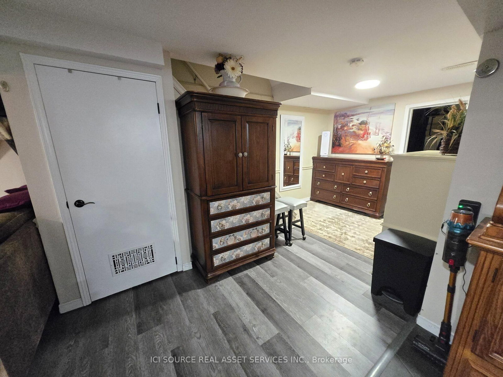 1730 Attawandaron Road • London North, ON photo 17