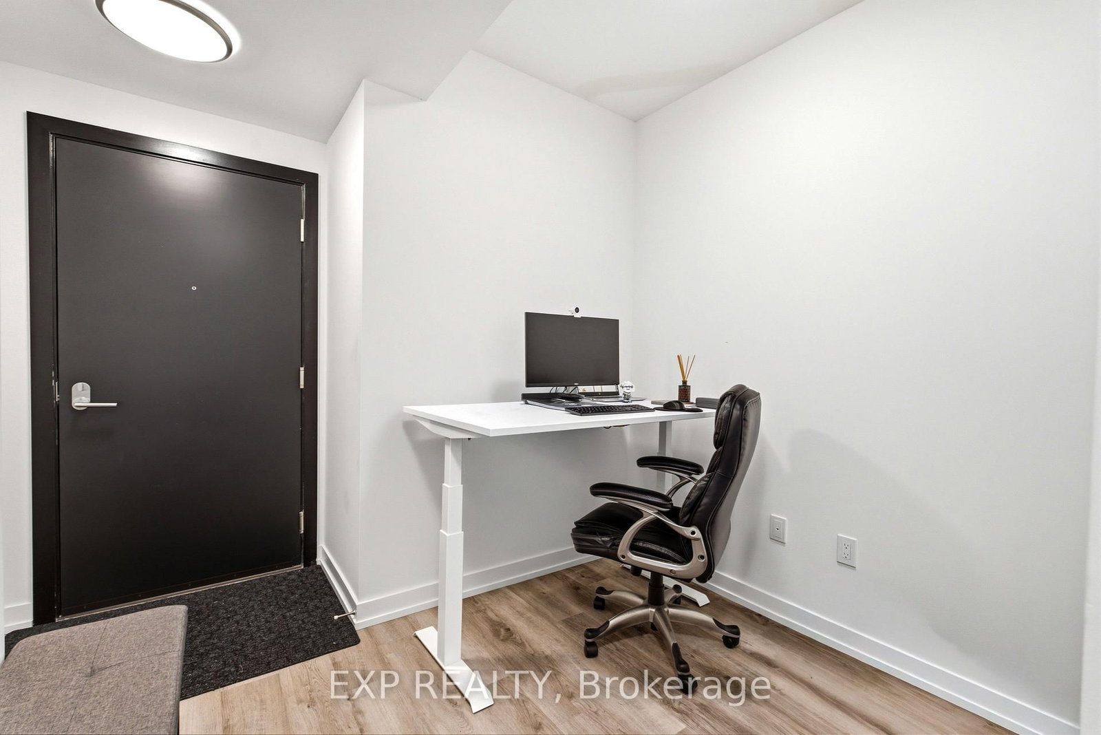 5 Wellington Street S • #1011 • Kitchener, ON photo 9