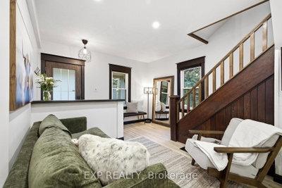 35 Arthur Street N • Woolwich, ON photo 2