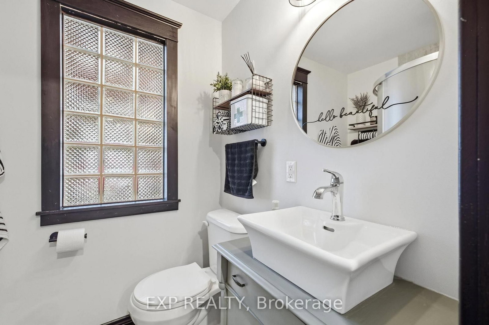 35 Arthur Street N • Woolwich, ON photo 9
