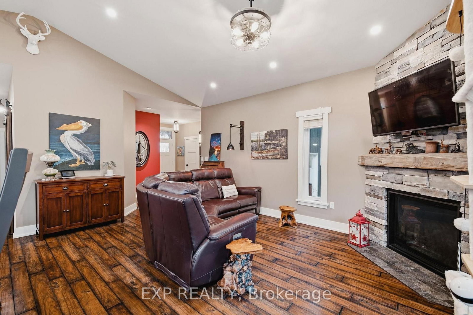 153 James Street • Huron East, ON photo 10