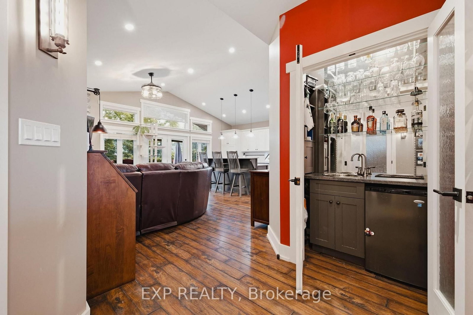 153 James Street • Huron East, ON photo 6