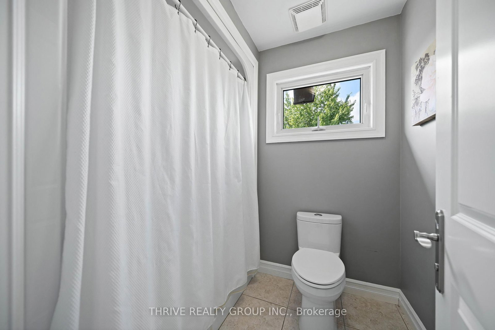 944 Collins Drive • London South, ON photo 36