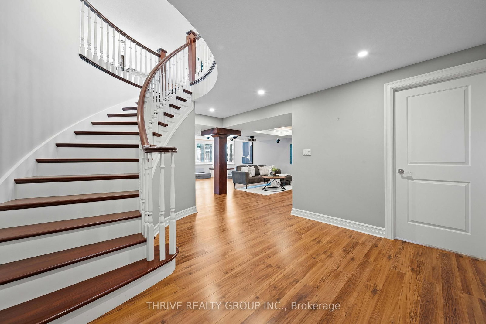 944 Collins Drive • London South, ON photo 38
