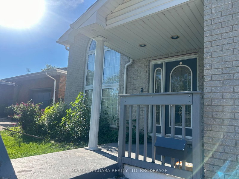 Unit # Main floor - 11 Ursula Avenue