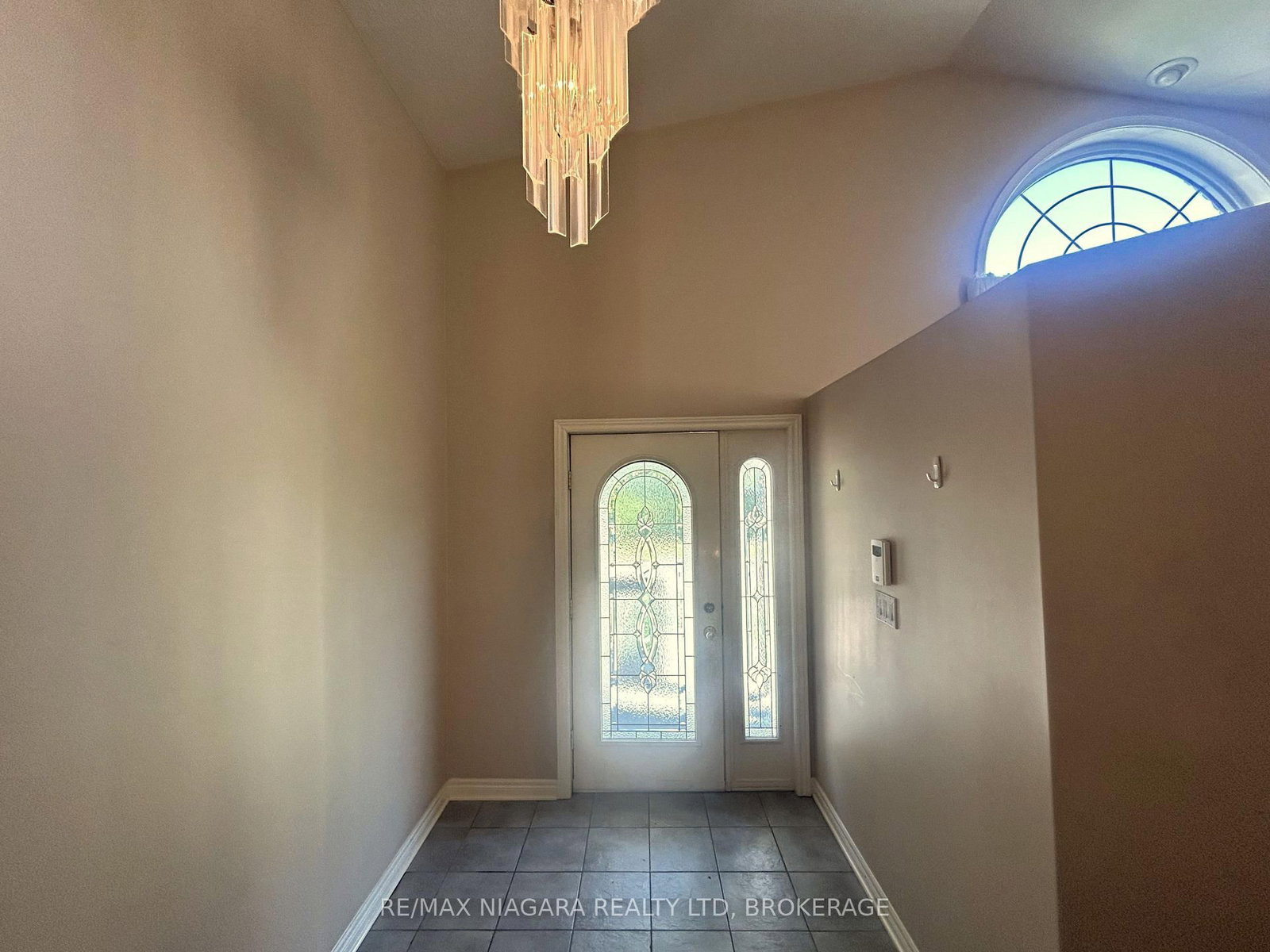 Unit 1 - 11 Ursula Avenue, St. Catharines 4
