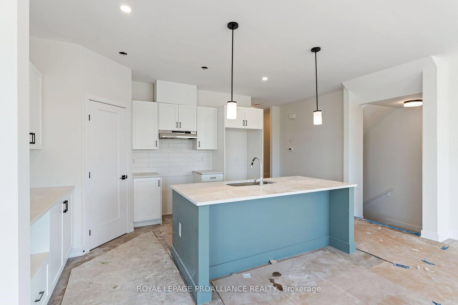 1028 Moore Street • Brockville, ON photo 10