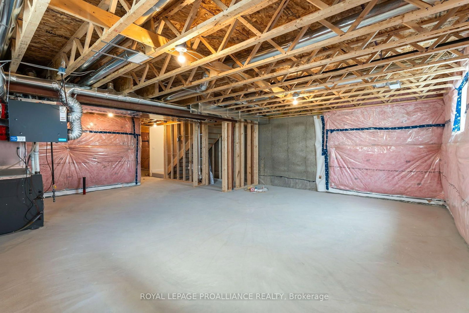 1028 Moore Street • Brockville, ON photo 38