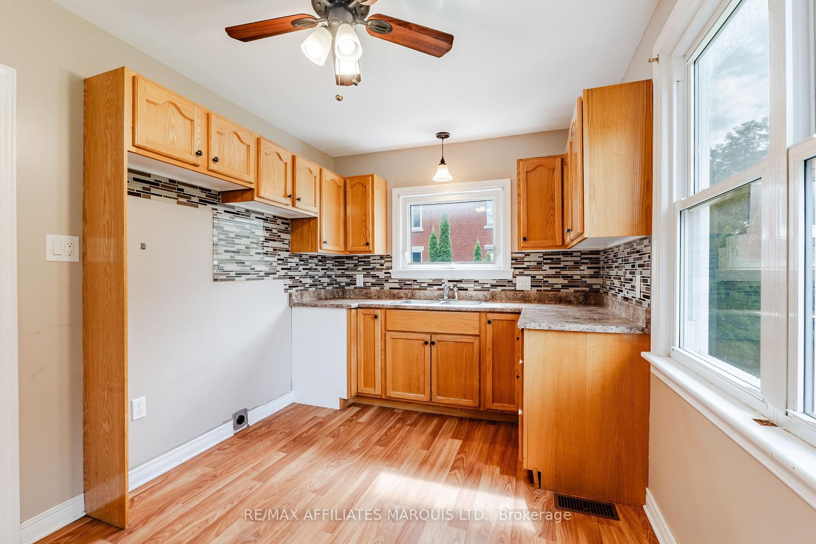 16 Front Street • North Stormont, ON photo 12