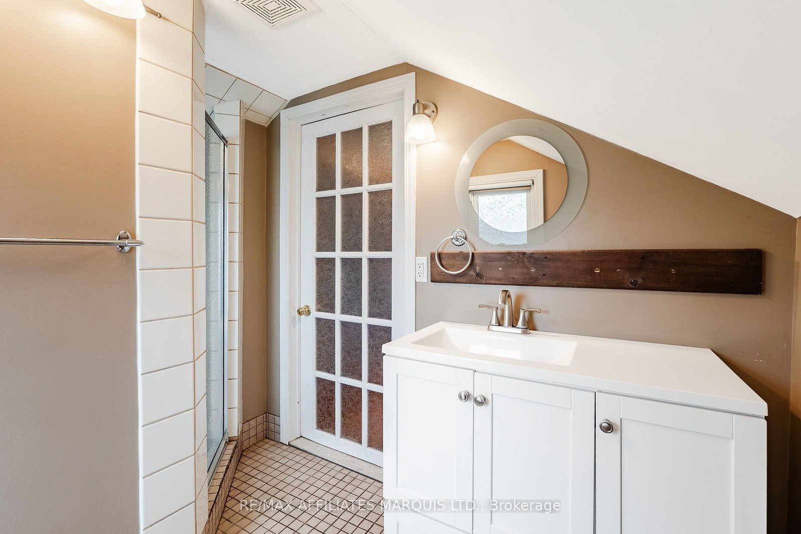 16 Front Street • North Stormont, ON photo 33