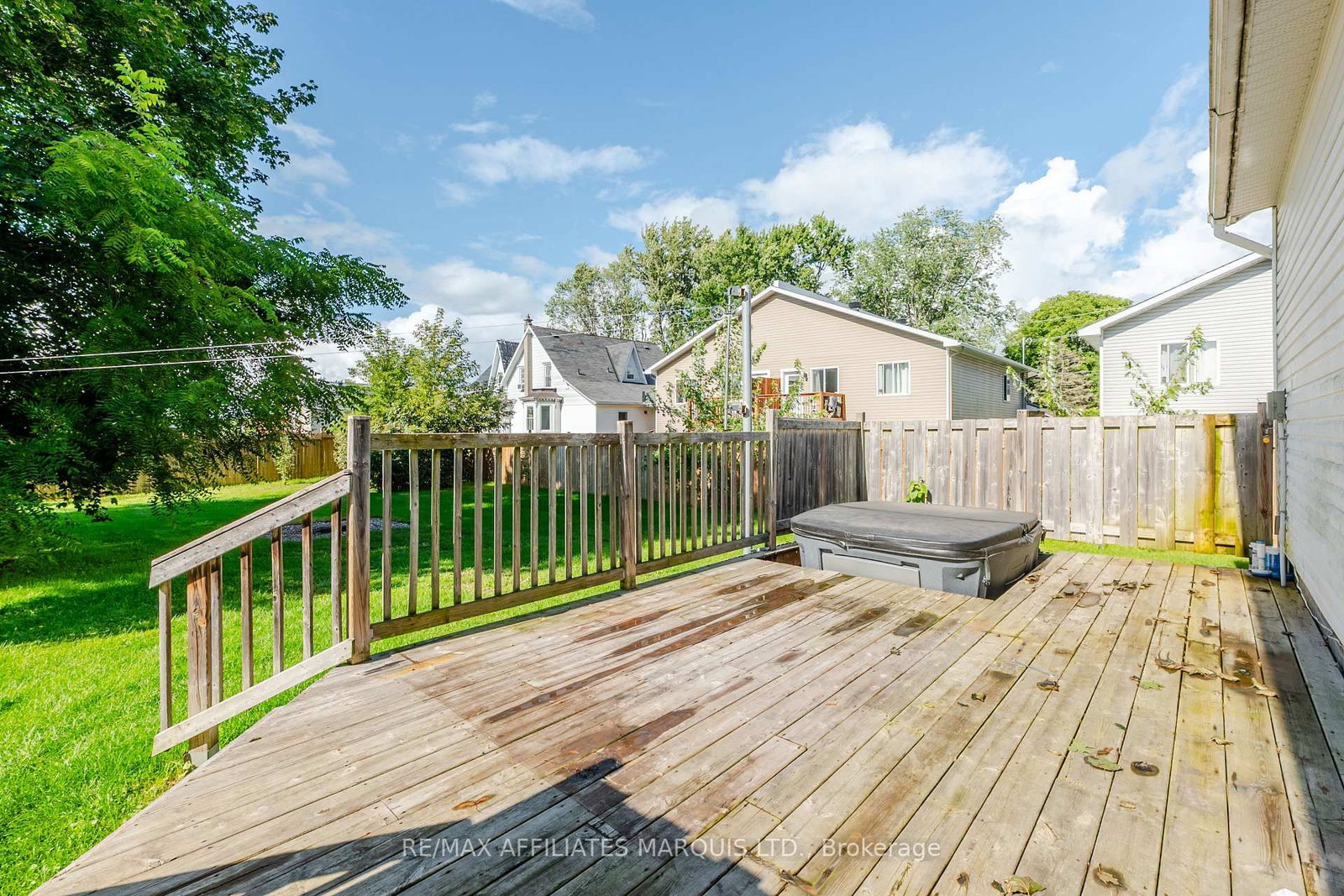 16 Front Street • North Stormont, ON photo 39