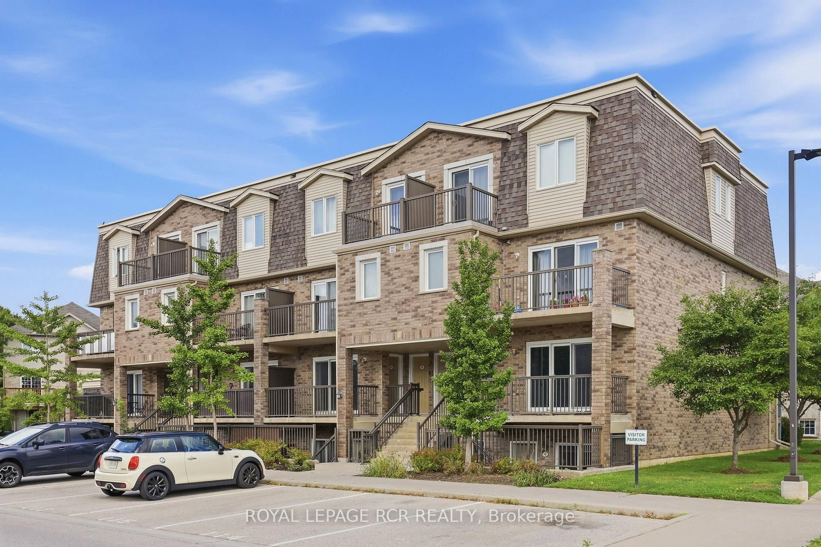35 MOUNTFORD Drive • #25 • Guelph, ON photo 1