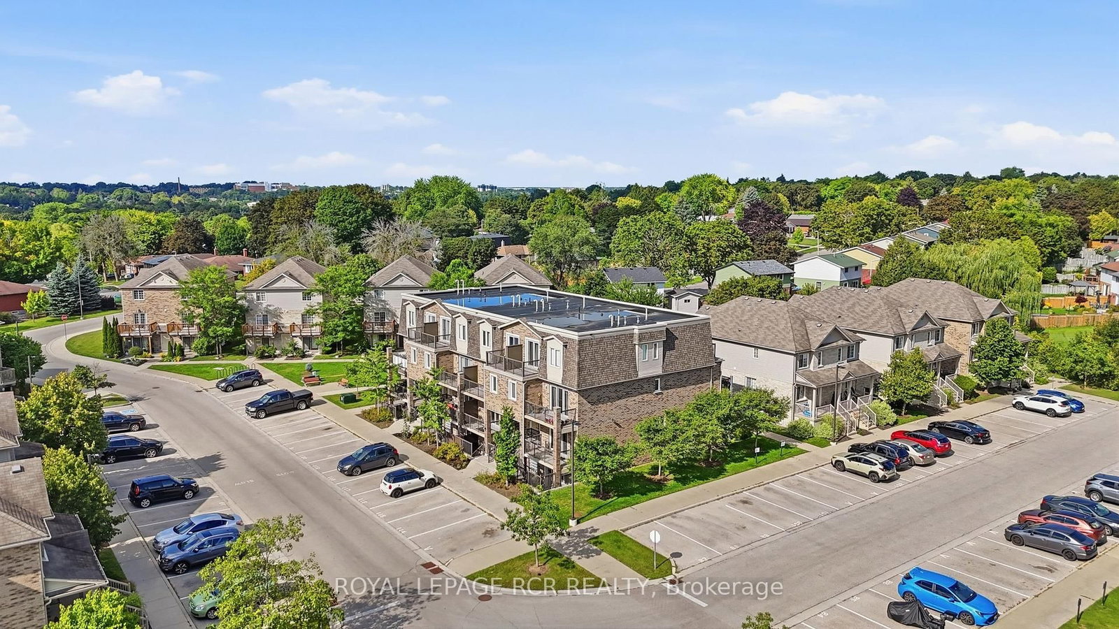 35 MOUNTFORD Drive • #25 • Guelph, ON photo 18