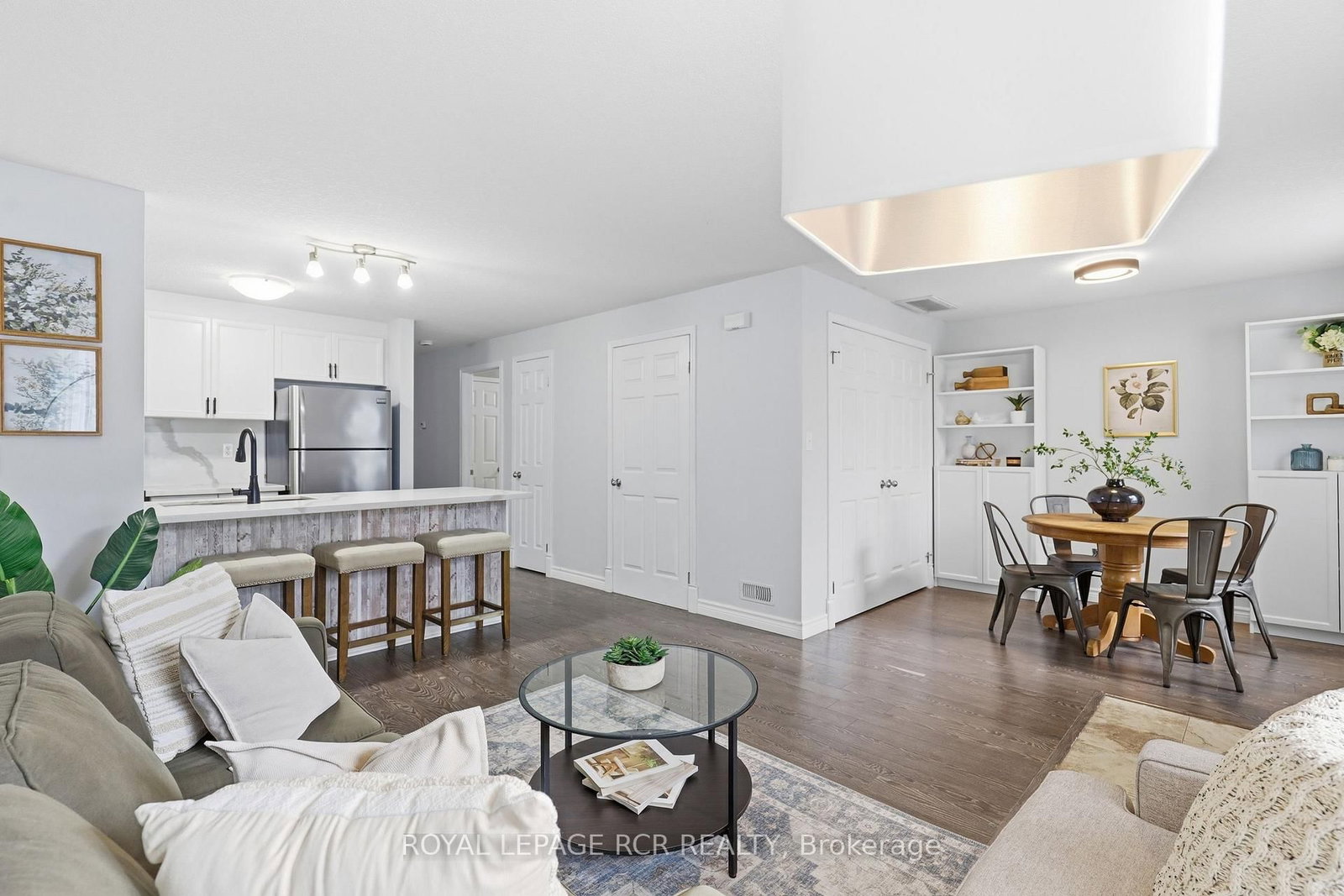 35 MOUNTFORD Drive • #25 • Guelph, ON photo 4
