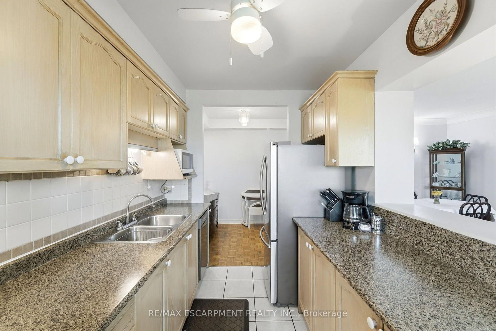 174 Herkimer Street • #401 • Hamilton, ON photo 5